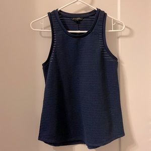 Textured Banana Republic tank top XS
